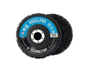 Круг зачистной ROXONE Clean&amp;Strip Чёрный на оправке 125х13х22мм